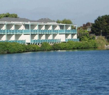 Coral Reef Inn & Condo Suites Alameda Exterior photo