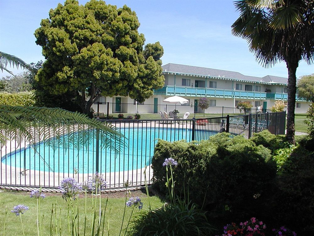 Coral Reef Inn & Condo Suites Alameda Exterior photo